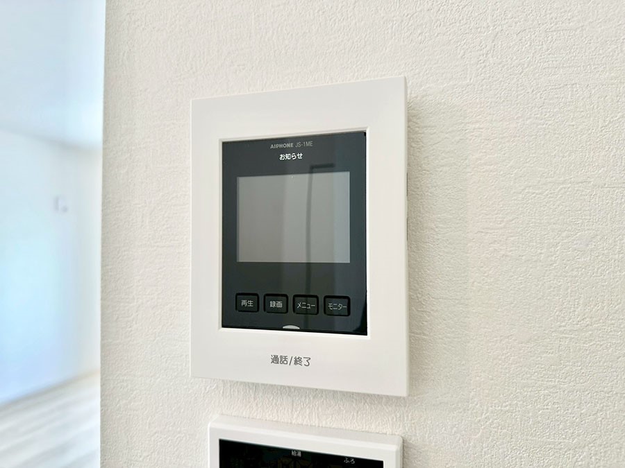 ���̑����� TV���j�^�[�t���C���^�[�t�H���Ŗh�Ɩʂ����S�ł��B