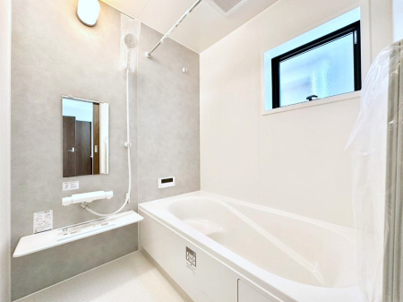 ���� ����̔�����₷��؂ȃo�X�^�C���B�������Ƃ����C���y����Ŕ����Ƃ肽���ł��ˁI  