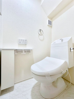 �g�C�� �g�C����1�K��2�K���ꂼ��ɔz�u����Ă��ĂƂĂ��֗��ł��B 