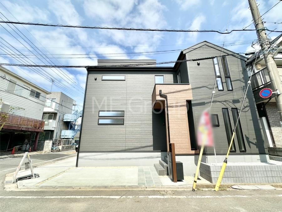 ���n�O�ώʐ^ �������ꂽ�O�ρA�㎿�ȏZ��Ԃ��L���鎺���͉i�����S���ĉ߂�����Z���ł��B 