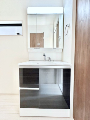 ���ʑ�E���ʏ� �傫�����₷���O�ʋ��Ő�����������ʑ�́A�g�����Ȃ݃`�F�b�N�┧�̂������ɂ������߂ł��B 