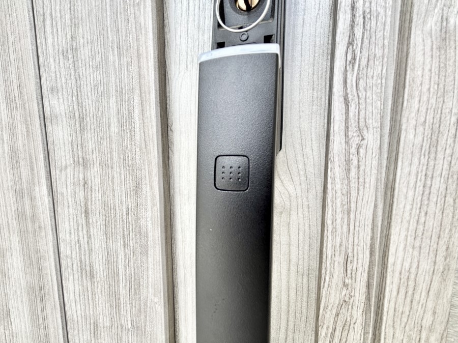 ���� ���N���N�J���I�X�}�[�g�R���g���[���L�[�B