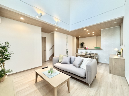 ���r���O �����u�������܁v�u��������v�Ƒ��Ƃ̃R�~���j�P�[�V�������[�܂郊�r���O�C���K�i�B 