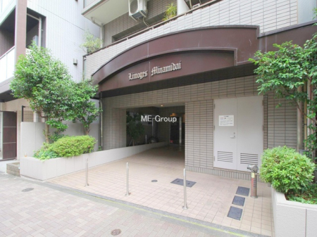 �G���g�����X -