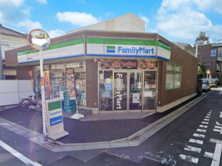 ���ӊ� �R���r�j 200m �t�@�~���[�}�[�g �������w���X