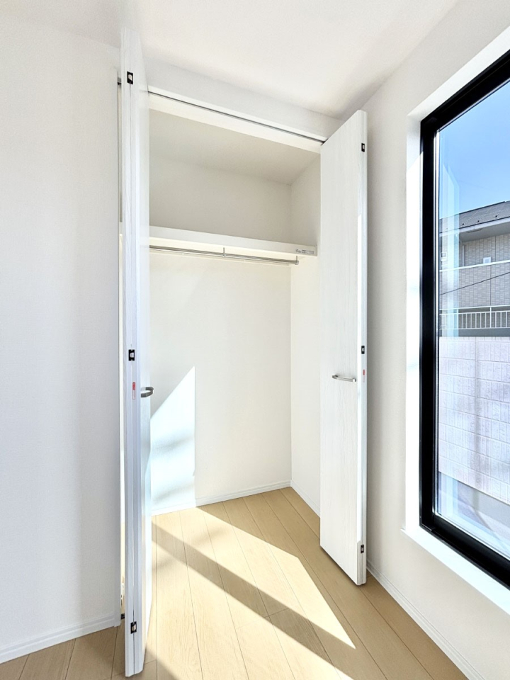 ���[ �����Ղ�̎��[�X�y�[�X�ŉ��K�ɕ�点���� 