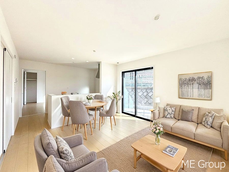 ���r���O ���Ƒ��̓��₩�Șb�����ŕ�܂�閾�邢���r���O  ���Ƌ��CG�ł�