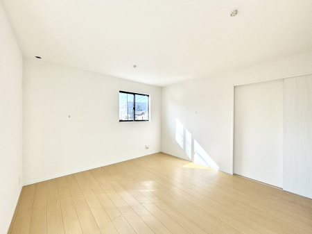 ���̑����� �Ƒ������R�ƏW�܂�e���̃X�y�[�X�ɂȂ肻��