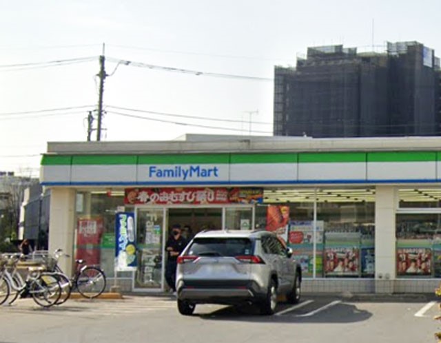 ���ӊ� �R���r�j 190m �t�@�~���[�}�[�g-�≺�񒚖ړX