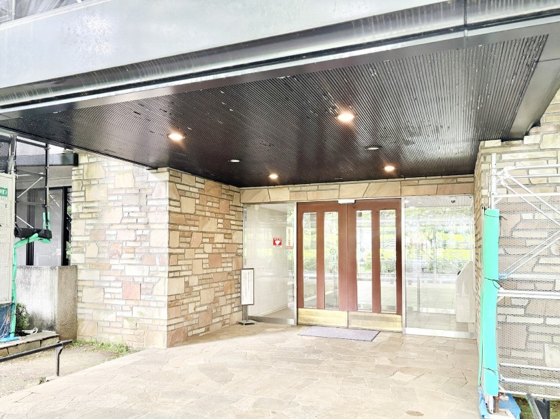 �G���g�����X �������������͋C�̃G���g�����X