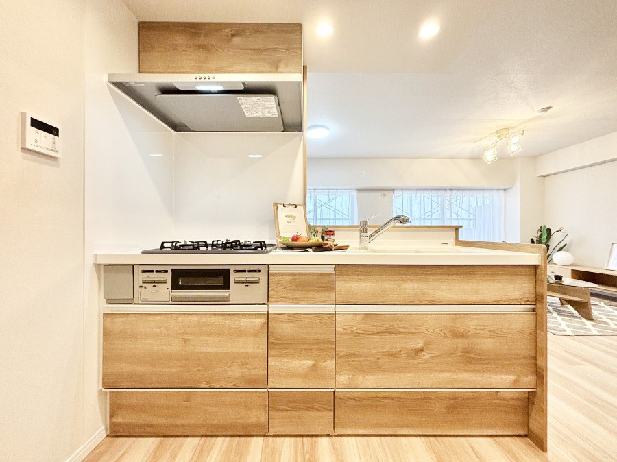 �L�b�`�� �������������I�ɁA�y�����I�V�X�e���L�b�`��