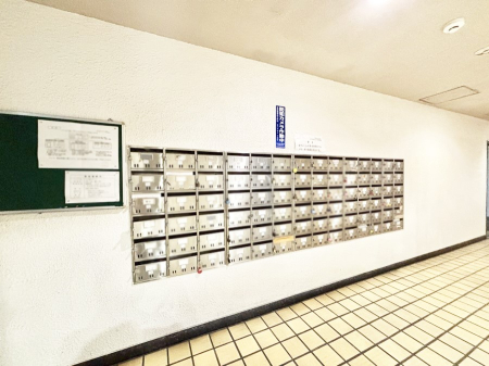 ���̑� �J�ɔG�ꂸ�ɗX�֕����󂯎��܂��B