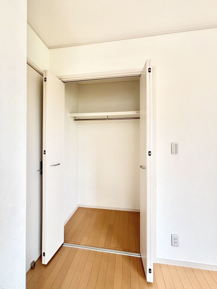 ���[ �����Ղ�̎��[�X�y�[�X�ŉ��K�ɕ�点���� 