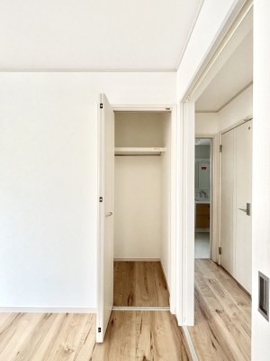 ���̑����� ���r���O���[�B�����Ɏ��[������ƕ����W�܂�LDK���X�b�L���Еt�������ł��ˁB  