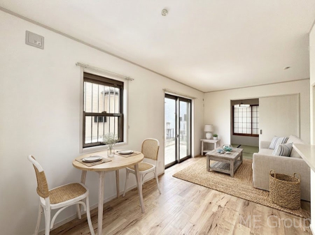 ���r���O �傫�ȑ����炽���Ղ�̗z���ƕ����������郊�r���O�@���Ƌ��CG�ł�  