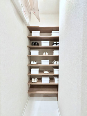 ���̑����� ���ւɂ̓t�@�~���[�N���[�[�b�g�Ƒ�^�̃V���[�Y�C���N���[�[�b�g���������܂��I