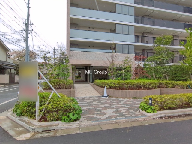 �G���g�����X -