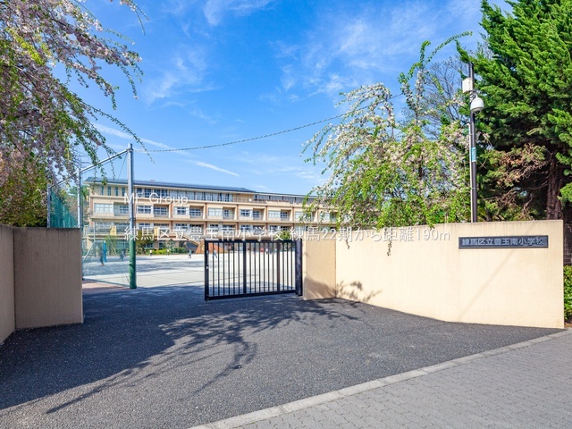 ���ӊ� ���w�Z 190m ���n�旧�L�ʓ쏬�w�Z