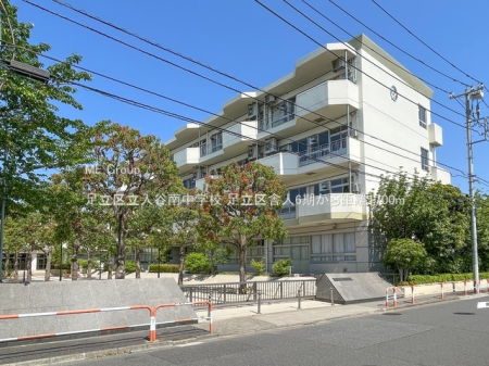 ���ӊ� ���w�Z 1700m �����旧���J�쒆�w�Z