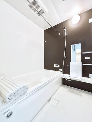 ���� ����̔�����₷��؂ȃo�X�^�C���B�������Ƃ����C���y����Ŕ����Ƃ肽���ł��ˁI  