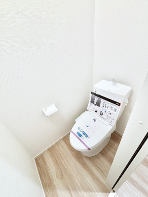 �g�C�� �E�H�V�����b�g�t���g�C����1�K��2�K���ꂼ��ɔz�u����Ă��ĂƂĂ��֗��ł��B 