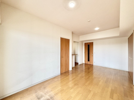 ���r���O �������������͋C�̂k�c�j�͉Ƒ��݂�Ȃ̉��K���