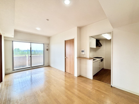 ���̑����� �Ƒ������R�ƏW�܂�e���̃X�y�[�X�ɂȂ肻��