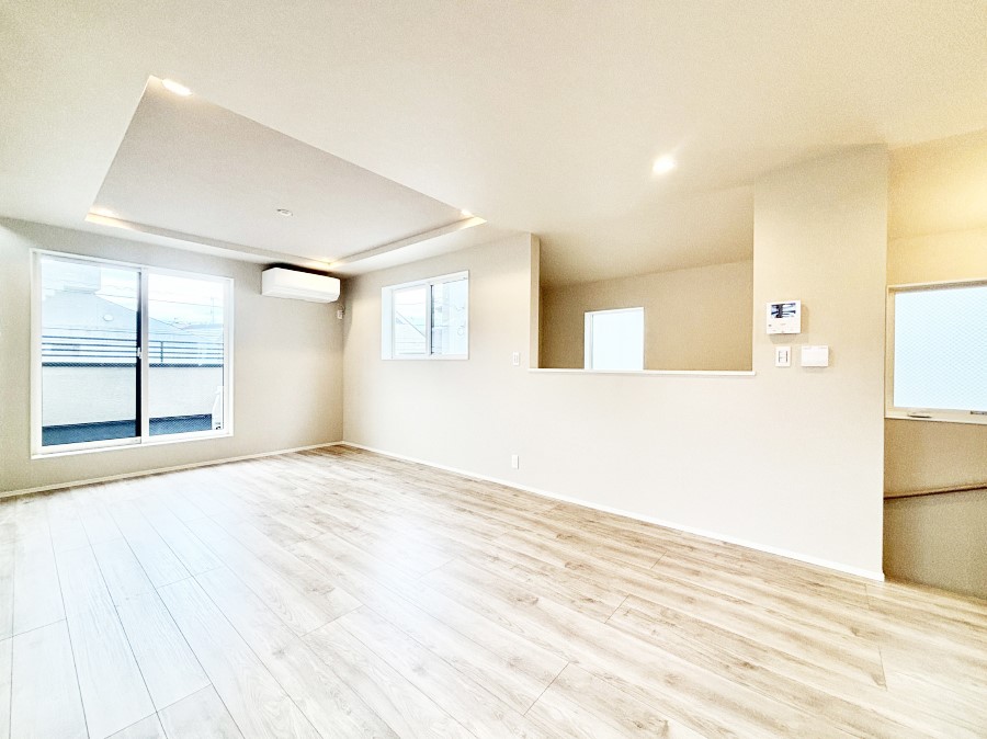 ���̑����� �Ƒ������R�ƏW�܂�e���̃X�y�[�X�ɂȂ肻��