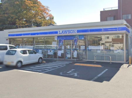 ���ӊ� �R���r�j 900m ���[�\�� ������s�̍��ݓX