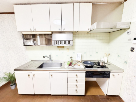 �L�b�`�� ��Ƃ肠��L�b�`���X�y�[�X�ł�������H��̌�Еt�����X���[�Y�ɁI