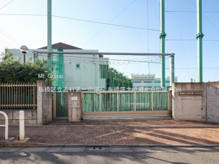 ���ӊ� ���w�Z 170m ���旧�u����ꒆ�w�Z