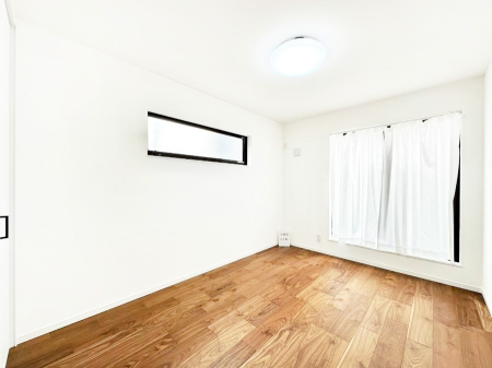 ���̑����� �o���R�j�[���J�������v���X���Ă����m��