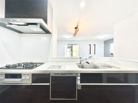 �L�b�`�� �������������I�ɁA�y�����I�V�X�e���L�b�`��  