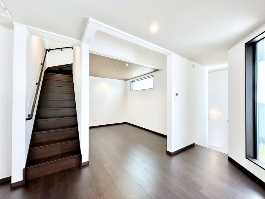 ���̑����� ���r���O�אڂ̗m���͌��Ƃ��Ă����p�ł��܂�