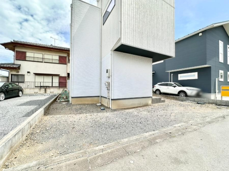  �����Ɍ������Ȃ����ԃX�y�[�X�B