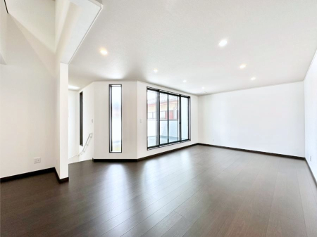 ���r���O ���Ƒ��̓��₩�Șb�����ŕ�܂�閾�邢���r���O