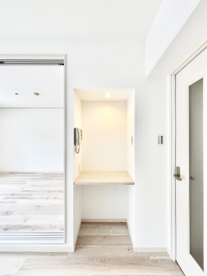 ���̑����� ���r���O�ɂ���J�E���^�[�͂��Ƒ��̎ʐ^��C���e���A�̏���I�Ƃ��Ă����o�ł��܂�