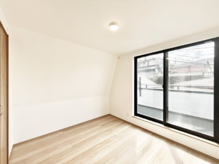 �Q�� ���邢�o���R�j�[�T�C�h�ɗm����ݒu�B�ڊo�߂̗ǂ��Q���ɁB 