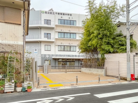 ���ӊ� ���w�Z 1300m �����旧����t���w�Z