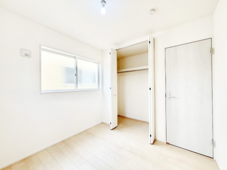 �q������ ���q���܂̂������Ƃ��Ă��I�ߗނ̐������ڂɕ֗��ȃN���[�[�b�g�t���̗m���B