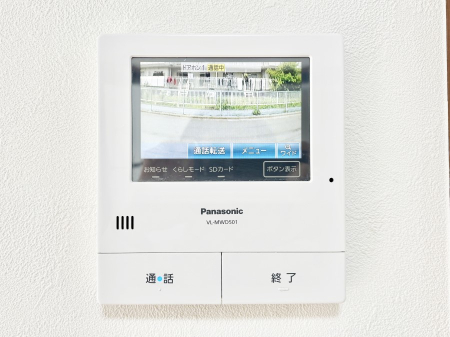 ���̑����� TV���j�^�[�t�C���^�[�t�H�����t���Ă��ăZ�L�����e�B�[��  