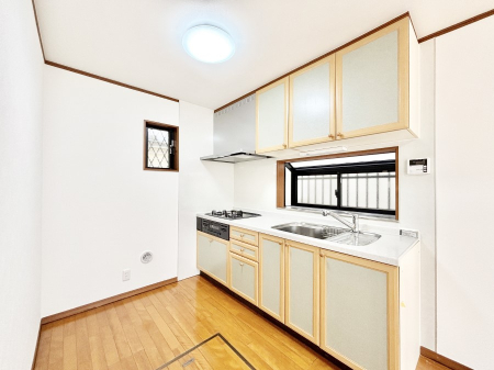 �L�b�`�� �L�X�Ƃ����g������̗ǂ��L�b�`���œ��X�̂��������y�����Ȃ肻��