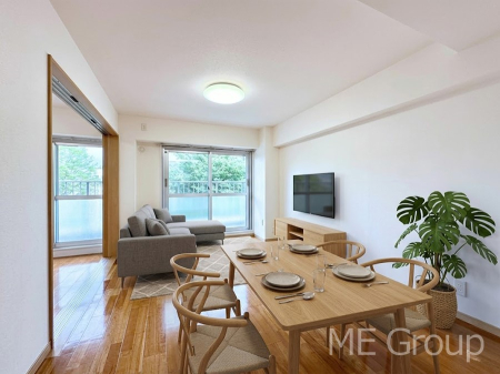 ���r���O �������������͋C�̂k�c�j�͉Ƒ��݂�Ȃ̉��K��ԁ@���Ƌ��CG�ł�