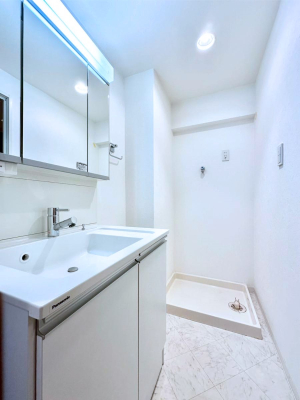 ���ʑ�E���ʏ� ������������ʉ��ώ��Œ��̐g�x�x�����K  