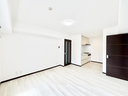 ���̑����� �Ƒ������R�ƏW�܂�e���̃X�y�[�X�ɂȂ肻��