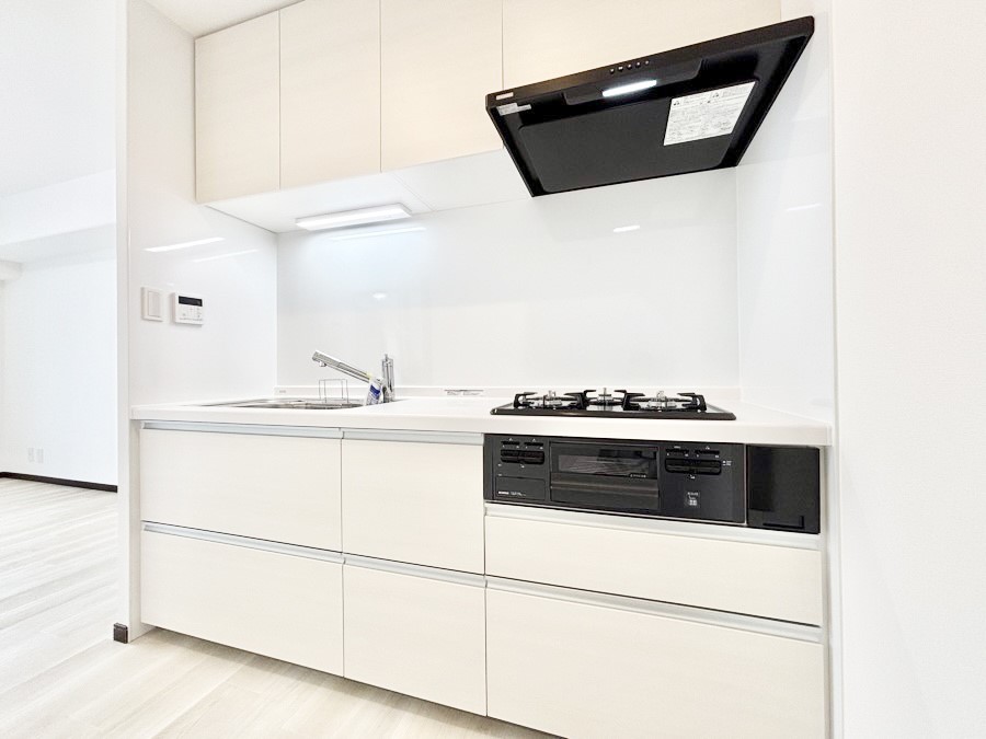 �L�b�`�� �������������I�ɁA�y�����I�V�X�e���L�b�`��