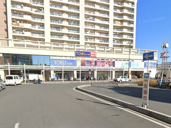 ���ӊ� �X�[�p�[ 500m �����X�g�A �ߐ��w�r���X