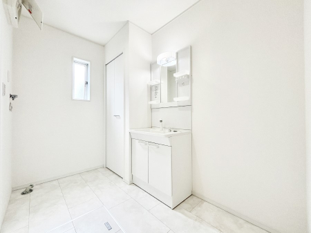 ���ʑ�E���ʏ� ������������ʉ��ώ��Œ��̐g�x�x�����K