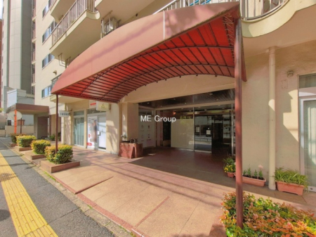 �G���g�����X -