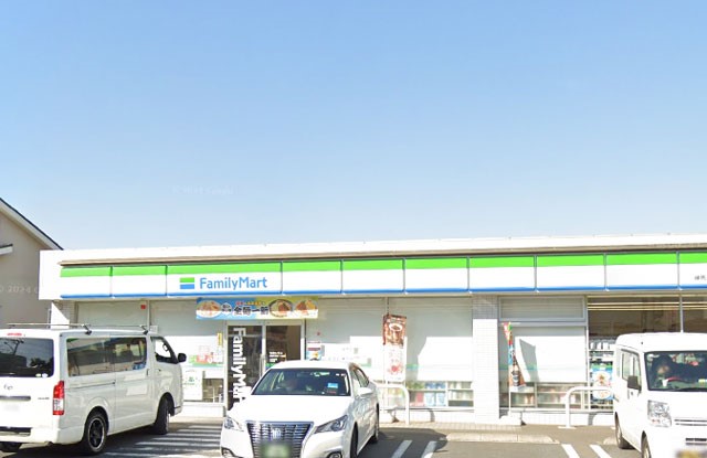 ���ӊ� �R���r�j 100m �t�@�~���[�}�[�g���n��򒬈꒚�ړX